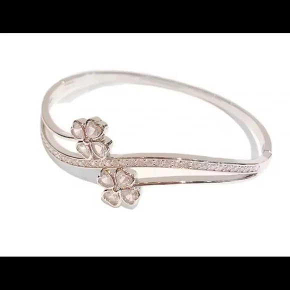 Gorgeous silver plated clover petal bracelet - #253 - Picture 10 of 12